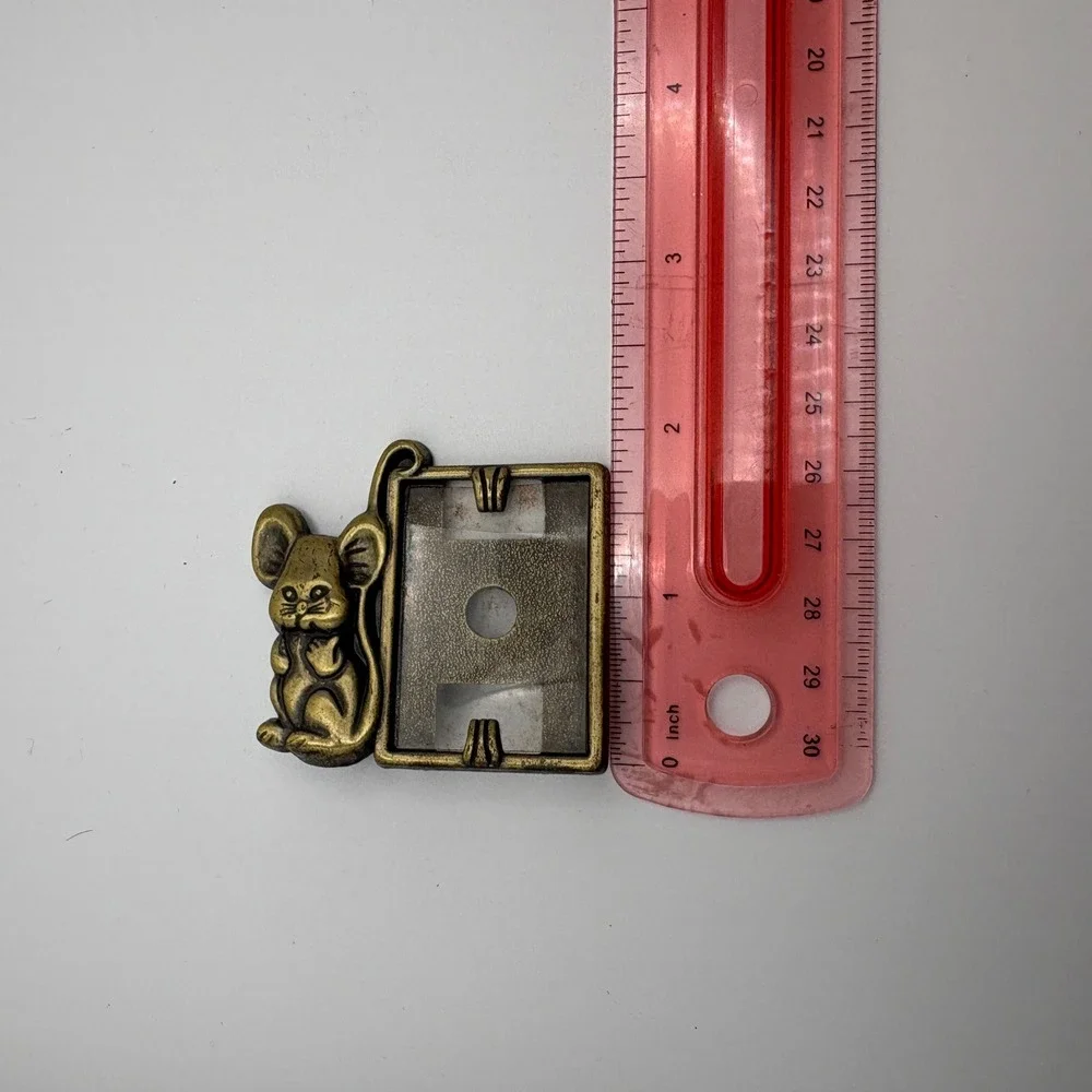 Vintage AMC Brass Mouse Picture Frame Figural Animal Made in USA Mini 2.25